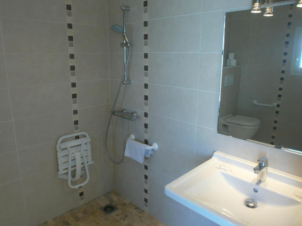 Au Tapis De Sable Hotel Saint-Cyr-sur-Mer Room photo