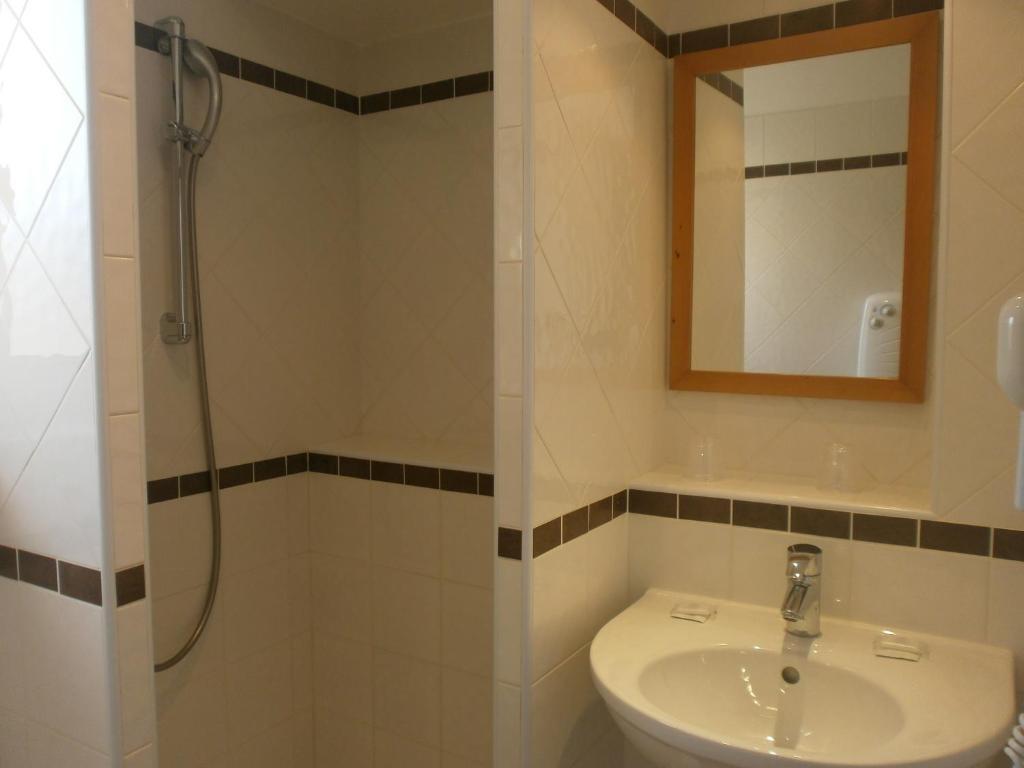 Au Tapis De Sable Hotel Saint-Cyr-sur-Mer Room photo