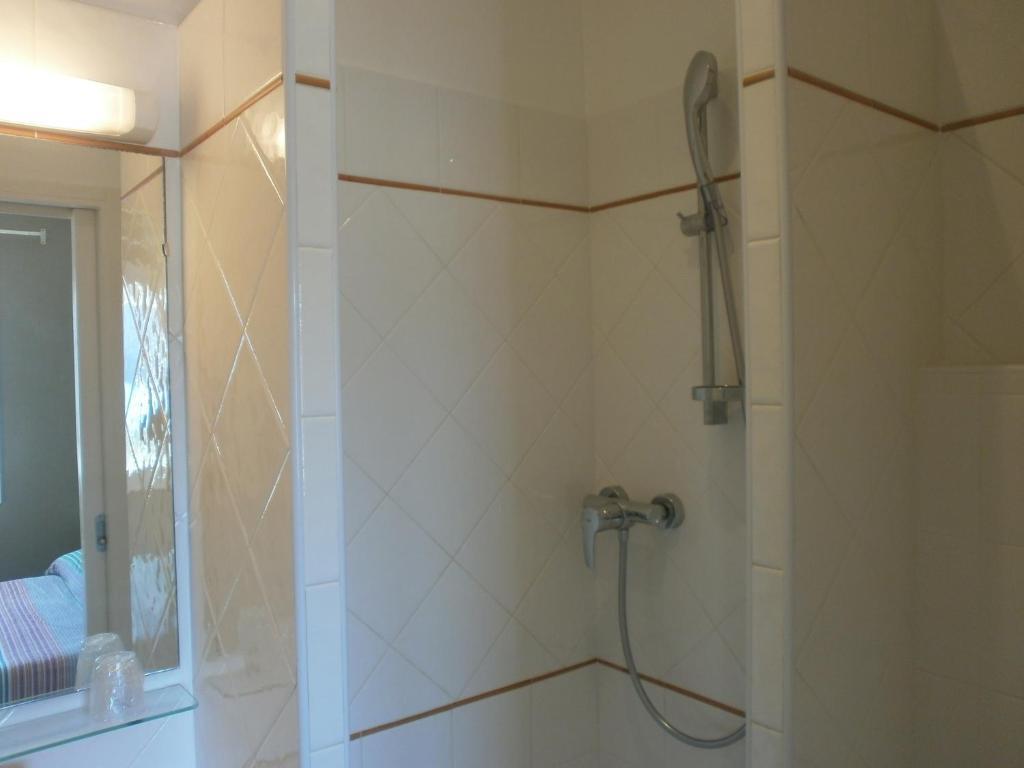 Au Tapis De Sable Hotel Saint-Cyr-sur-Mer Room photo